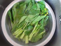 好味的蚝油菜心做法图解1)