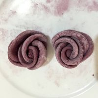 鲜美的紫薯玫瑰做法图解8)