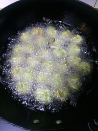 美味的炸萝卜丸子做法图解13)