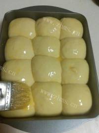 美味的奶酥粒餐包做法图解17)