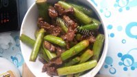咸甜适中的芦笋炒牛肉做法图解6)