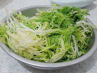 家常菜清炒苦菊做法图解1)
