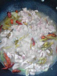 家常菜香辣酸菜肉片做法图解7)