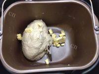 自制芝士培根面包做法图解4)