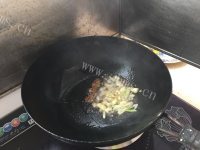 美味麻辣龙虾尾做法图解4)