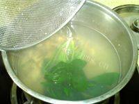 易做的绿菠淡菜汤的做法图解八