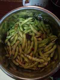 卤煮茶叶毛豆做法图解3)