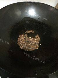 美味的蒜蓉十三香小龙虾做法图解2)