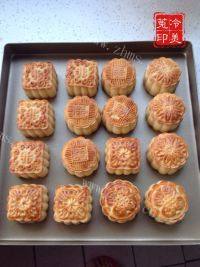 自制广式绿豆沙月饼做法图解23)