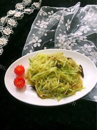 家常菜炒莴笋丝