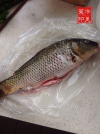 秘制熏鱼做法图解2)
