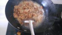 好吃的大辣椒炒肉做法图解5)