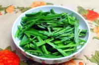 鲜美可口的韭菜炒鸡蛋做法图解1)