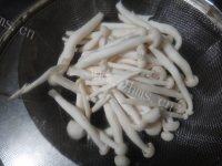 家常菜素三炒做法图解3)