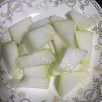 冬瓜薏米大骨汤的做法图解二