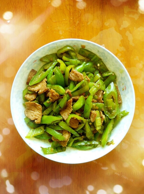 珍馐美味的尖椒炒肉