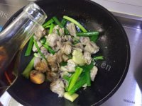 色香味俱全的黄焖鸡做法图解11)