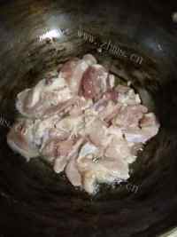 咸甜适中的莴笋炒肉片做法图解6)