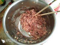 美味的糖醋肉丸做法图解1)
