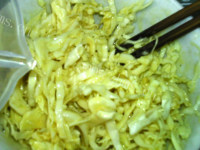 营养卷心菜煎饼做法图解6)