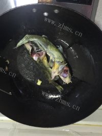 独特的鱼汤做法图解3)