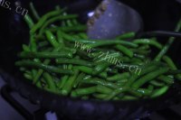 美味的非油炸版干煸豆角做法图解8)