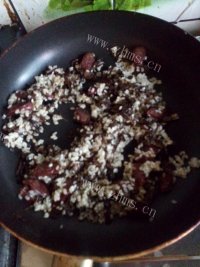 午餐梅干菜香肠饭做法图解7)