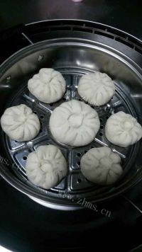 自己做的香菇肉包做法图解8)