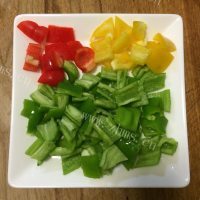 家常菜辣子鸡丁做法图解2)