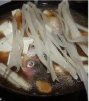 美味的胖头鱼浓汤