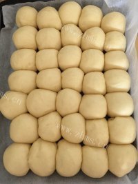 美味营养的淡奶油面包做法图解6)