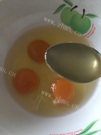 美味的鸡蛋布丁做法图解2)