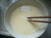 美味的牛奶蒸鸡蛋羹做法图解7)