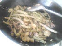五花肉炖豆角（简易版）做法图解11)