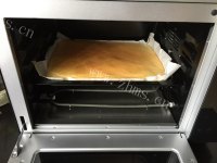 美味的奶牛蛋糕卷做法图解10)