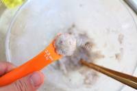 鲜香的虾丸萝卜汤做法图解9)