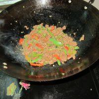家常菜双椒炒牛肉
