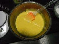 波点蛋糕卷自制做法图解3)