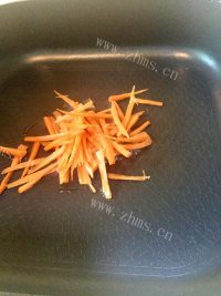 独特的炒河粉做法图解4)