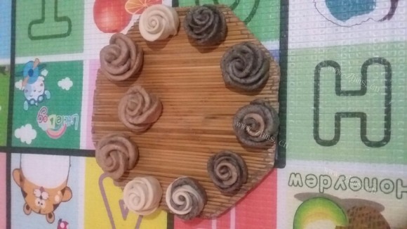 香气浓郁的玫瑰花馒头