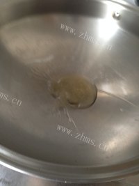 可口的糖醋浇汁茄龙做法图解6)