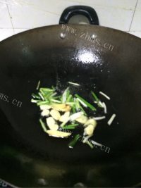 百吃不厌的栗子烧鸡做法图解4)
