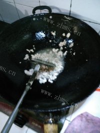 家常菜玉米炒肉末做法图解2)