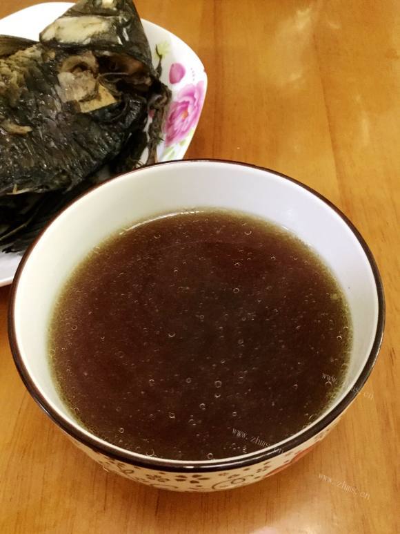 绵茵陈鲫鱼汤