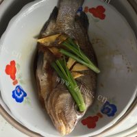 清蒸包公鱼做法图解3)
