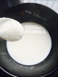 自制焦糖布丁做法图解5)