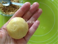 自制肉松酥饼做法图解7)