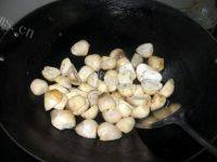 家常菜蚝油草菇做法图解2)