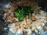 美味的韭苔鸡蛋炒米饭做法图解8)