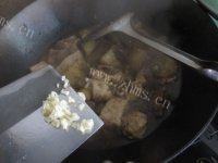 好吃的土豆炖豆腐做法图解12)